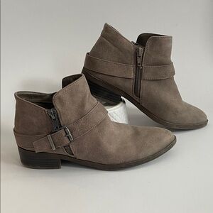 FERGALICIOUS Women's Ankle Buckle Zipper Boots Coastal Cowgirl Indie Cottage